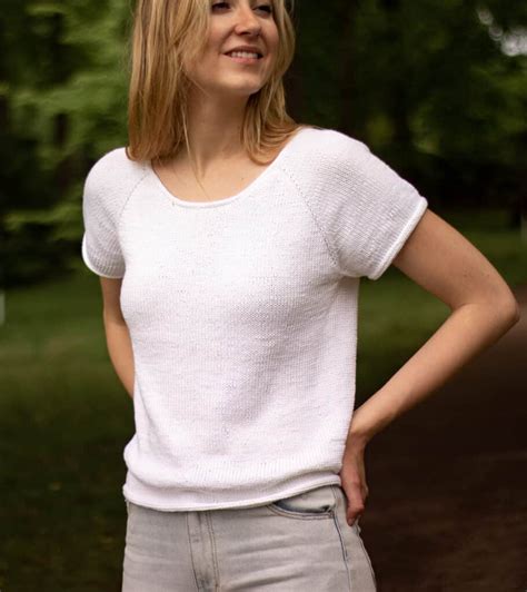 free knitting tee pattern.